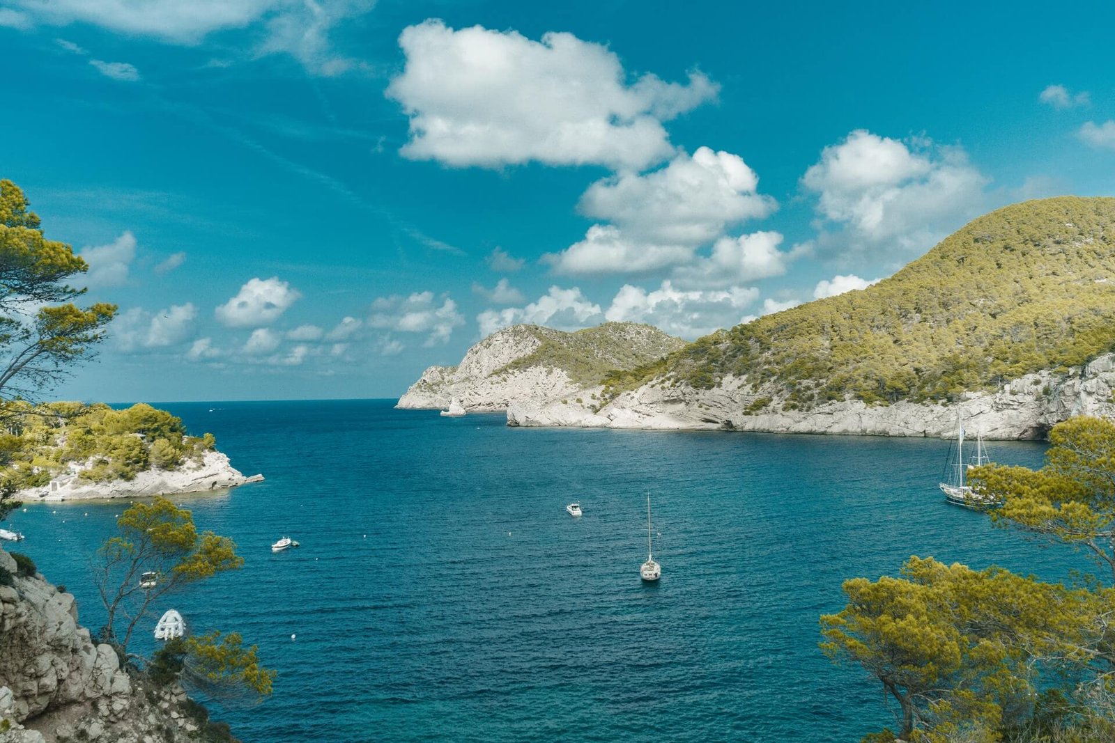 bay-beach-blue-2242207.jpg bay-beach-blue-2242207.jpg